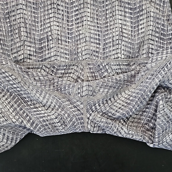 LULULEMON Leggings - Picture 2 of 4